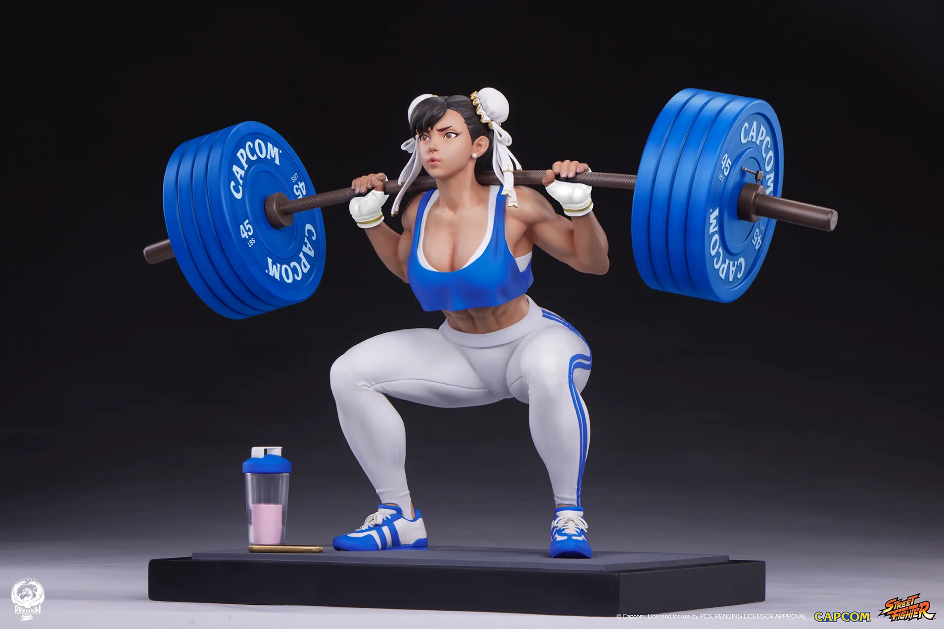 Chun-Li Powerlifting (Classic) 1/4 Scale Statue