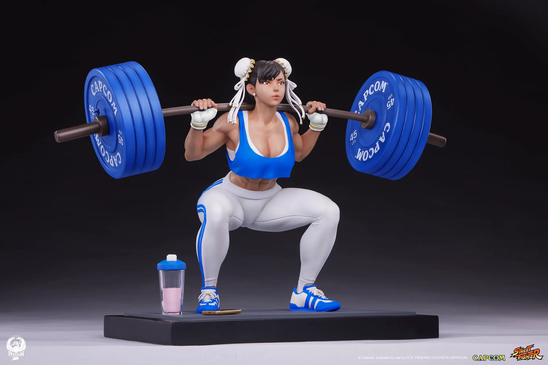 Chun-Li Powerlifting (Classic) 1/4 Scale Statue